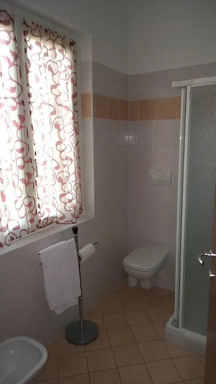 Affittacamere Elvira Miniscalchi Hotel Corno Alto