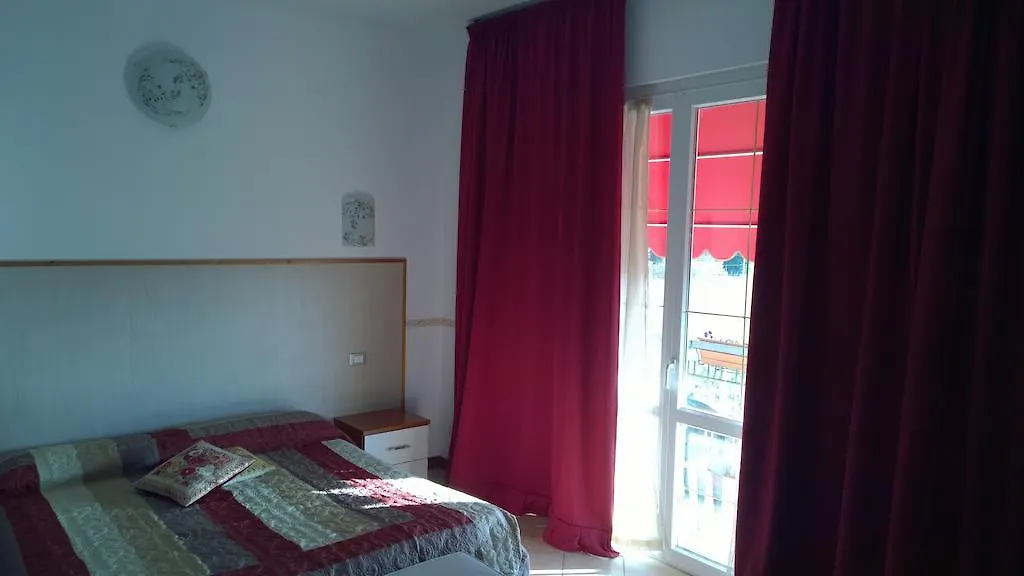 Elvira Miniscalchi Hotel Corno Alto 0*,  Italia