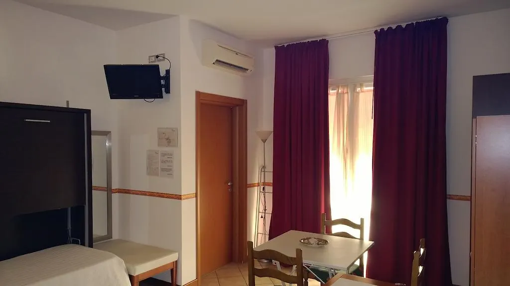 Affittacamere Elvira Miniscalchi Hotel Corno Alto Italia