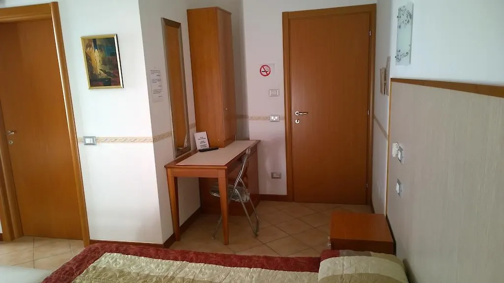 Pensión Elvira Miniscalchi Hotel Corno Alto