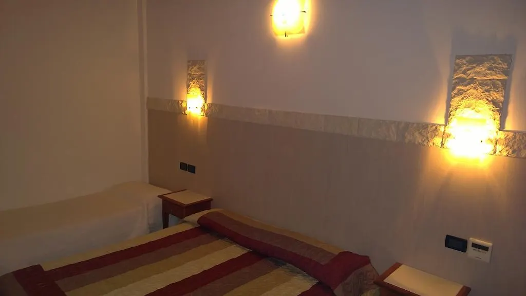 Elvira Miniscalchi Hotel Corno Alto 0*,  Italia