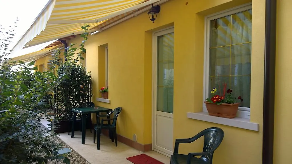 Affittacamere Elvira Miniscalchi Hotel Corno Alto Italia