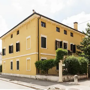 La Casa Delle Zie Bed & Breakfast